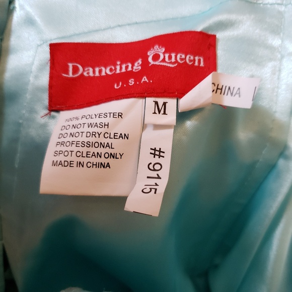 Dress - Picture 4 of 4